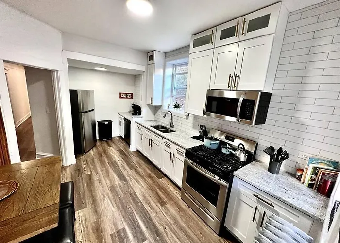 Apartamento Modern Vintage 2br Walkable To Dining & Lakefront *