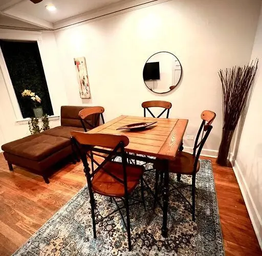 Modern Vintage 2br Walkable To Dining & Lakefront Apartamento *